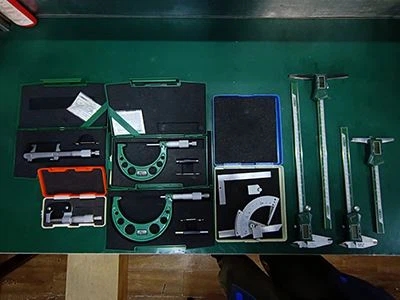 数显卡尺、千分尺